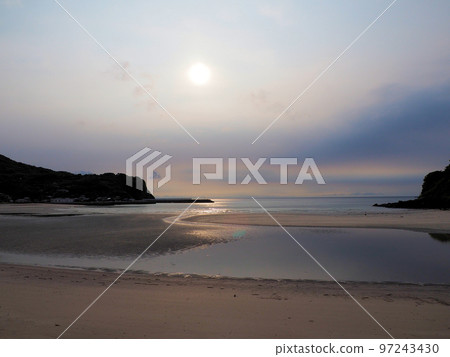 Nejishikai Beach Shines Golden Oishiwaki-cho, Hirado City, Nagasaki Prefecture Nejishikai Beach Shines Golden Oishiwaki-cho, Hirado City, Nagasaki Prefecture 97243430