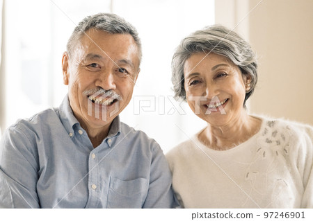 A smiling senior couple 97246901