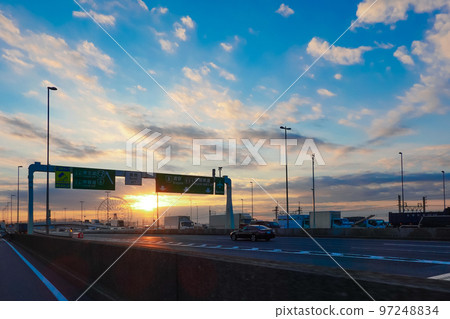 Dawn on National Route 357, known as the Tokyo Wangan Road, which runs from Chiba to Yokosuka 97248834