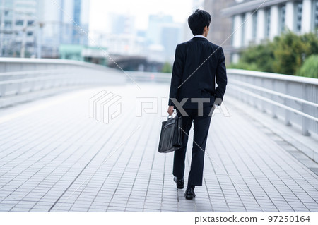 辦公室工作者的背面圖 97250164