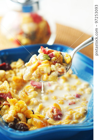 Fruit granola with milk 97253093