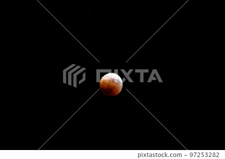Total lunar eclipse 97253282