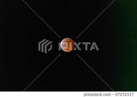 Total lunar eclipse 97253317