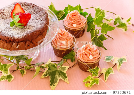 Gateau chocolate and cupcake Gateau chocolate and cupcake 97253671
