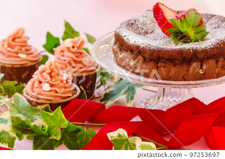 Gateau chocolate and cupcake Gateau chocolate and cupcake 97253697