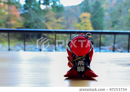 【岐阜】 透明度高的付地川和付地峽閃耀著翠綠色,美得讓人心曠神怡,岩魚也很好吃。 【岐阜】 透明度高的付地川和付地峽閃耀著翠綠色,美得讓人心曠神怡,岩魚也很好吃。 97253734