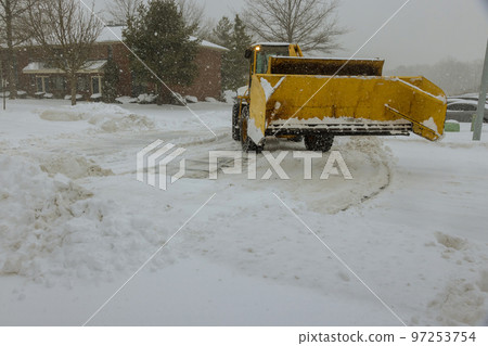It municipal works was necessary to clear snow from roads during heavy snowfall when crews were clearing snow It municipal works was necessary to clear snow from roads during heavy snowfall when crews were clearing snow 97253754