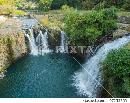 Itaide Falls ② 97253763