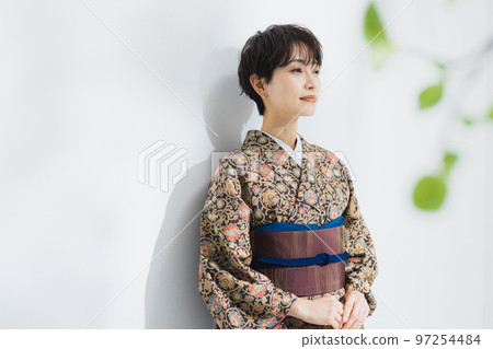 Sarasa komon 短髮女人 97254484