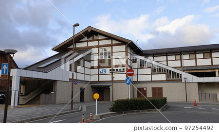 JR山陰線(嵯峨野線)嵯峨嵐山站 JR山陰線(嵯峨野線)嵯峨嵐山站 97254492