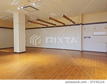 出租工作室 97256128