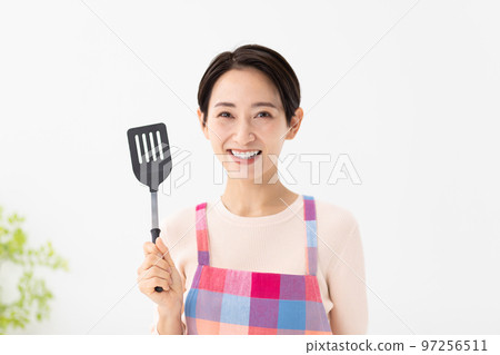 Cooking image (female) 97256511