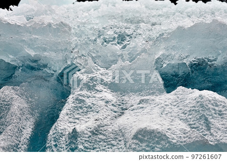 Block of glacier ice 97261607