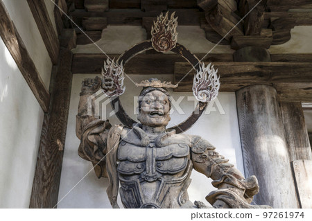 江東三山龍山西明寺二王像 97261974