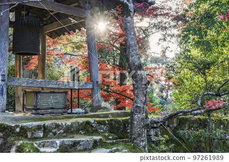 江東三山龍山西明寺秋葉和鍾樓 97261989
