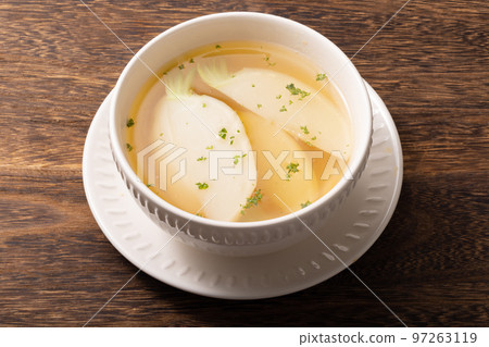 turnip consommé soup turnip consommé soup 97263119