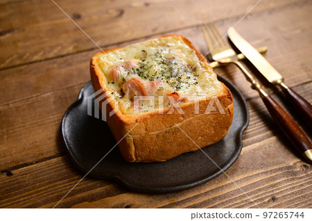 Gratin toast Gratin toast 97265744