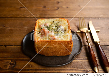 Gratin toast Gratin toast 97265745