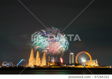 長島溫泉的煙火大會,夏天的主食 長島溫泉的煙火大會,夏天的主食 97266162
