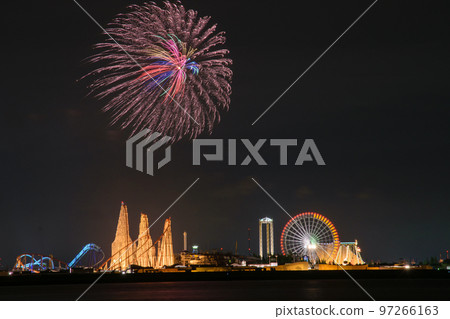 長島溫泉的煙火大會，夏天的主食 97266163