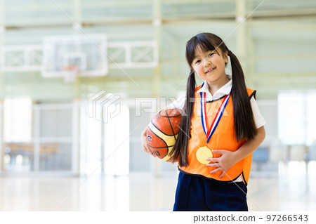 孩子打籃球 97266543