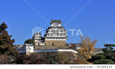 Himeji Castle (Hyogo ken Himeji city) Himeji Castle (Hyogo ken Himeji city) 97269110