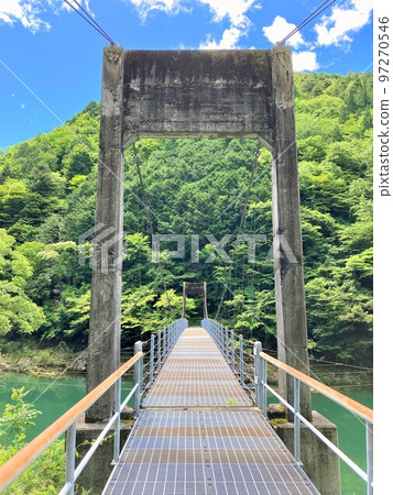 清溪上的吊橋 清溪上的吊橋 97270546