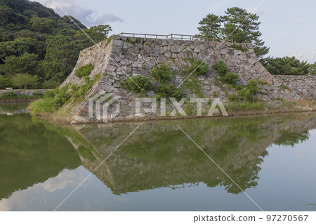 城堡廢墟,萩城遺址,護城河,水面,萩市,萩城,石牆,護城河,山口縣,日本,亞洲 城堡廢墟,萩城遺址,護城河,水面,萩市,萩城,石牆,護城河,山口縣,日本,亞洲 97270567