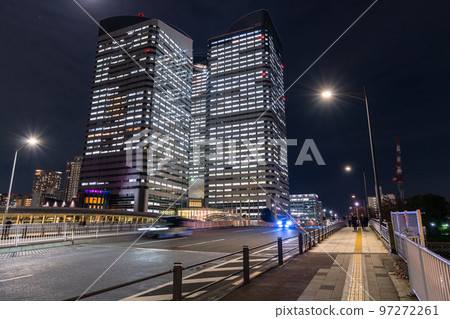 "Tokyo" Night view of Tokyo business district and Harumi area "Tokyo" Night view of Tokyo business district and Harumi area 97272261