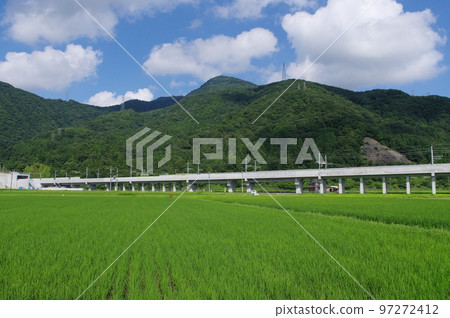北陸新幹線擴建工程,日野山隧道南側,越前市中平吹町,2022 年 7 月 北陸新幹線擴建工程,日野山隧道南側,越前市中平吹町,2022 年 7 月 97272412