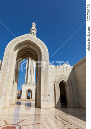 Sultan Qaboos Grand Mosque, Muscat, Oman. Arabian Peninsula.  97273606