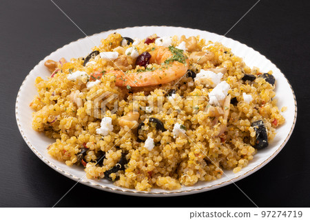 organic quinoa salad 97274719