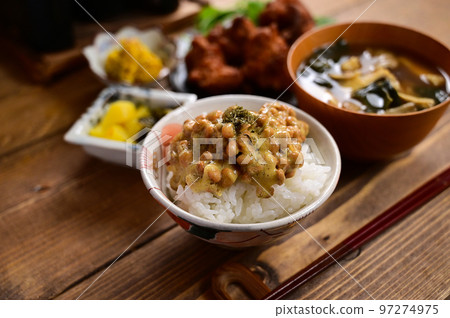 一湯兩面炸雞 一湯兩面炸雞 97274975