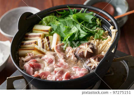Hot duck pot Hot duck pot 97275151
