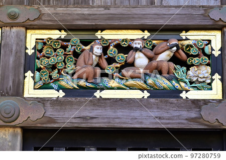 Nikko Toshogu Shrine, Sculpture of monkeys in Shinkyusha "Three Monkeys in Childhood" 97280759