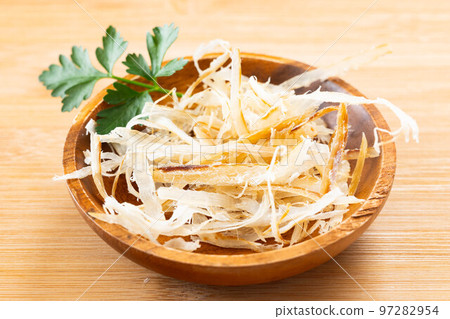 暴風雪中的小吃鱈魚 97282954