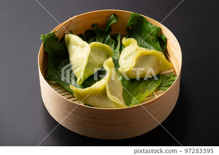 Green Ha Khao（蝦餃） 97283395