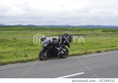 Grasslands and motorcycles Hokkaido Touring Dohoku 97284552