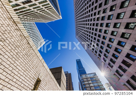 東京的建築物與美麗的晨光 東京的建築物與美麗的晨光 97285104