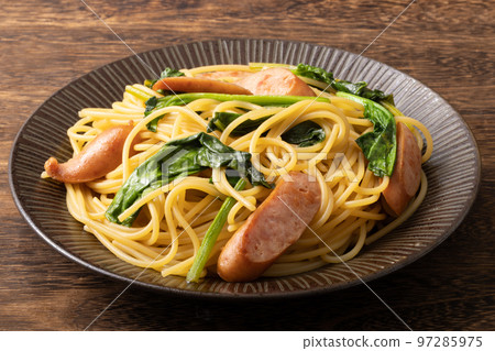 菠菜和維也納意大利面（黃油醬油） 97285975