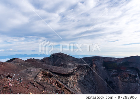 富士山峰在夏天 富士山峰在夏天 97288900