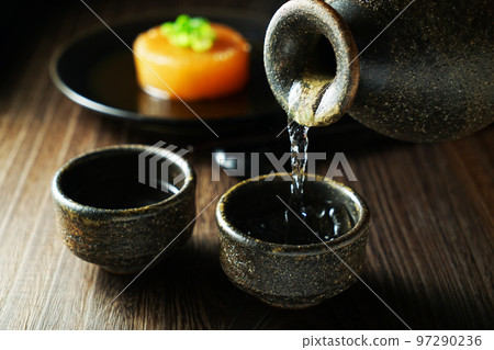 Poured sake and radish stew Poured sake and radish stew 97290236