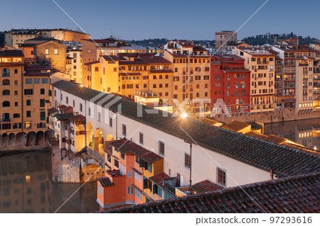 Ponte Vecchio Bridge in Florence, Italy Ponte Vecchio Bridge in Florence, Italy 97293616