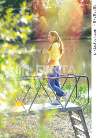 beautiful woman 97295580