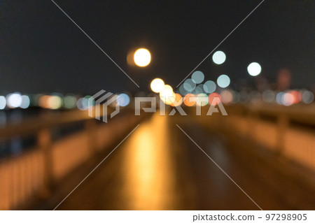 Scenery on the blurred bridge 97298905