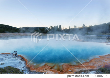 Yellowstone 97300796