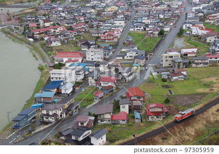 Atarizawa Line Mogami River and single locomotive forwarding 97305959