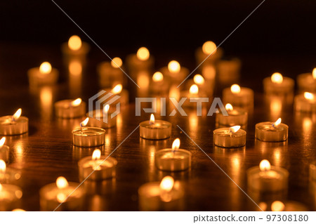 Candle 97308180