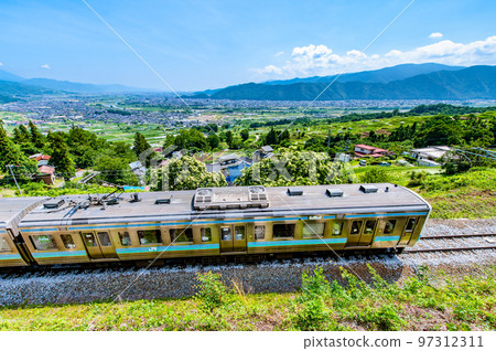 Obasute Station, Nagano Prefecture ~Train and Zenkojidaira on the switchback main line~ 97312311