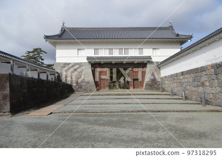 小田原城的“茜門”（神奈川縣小田原市） 97318295